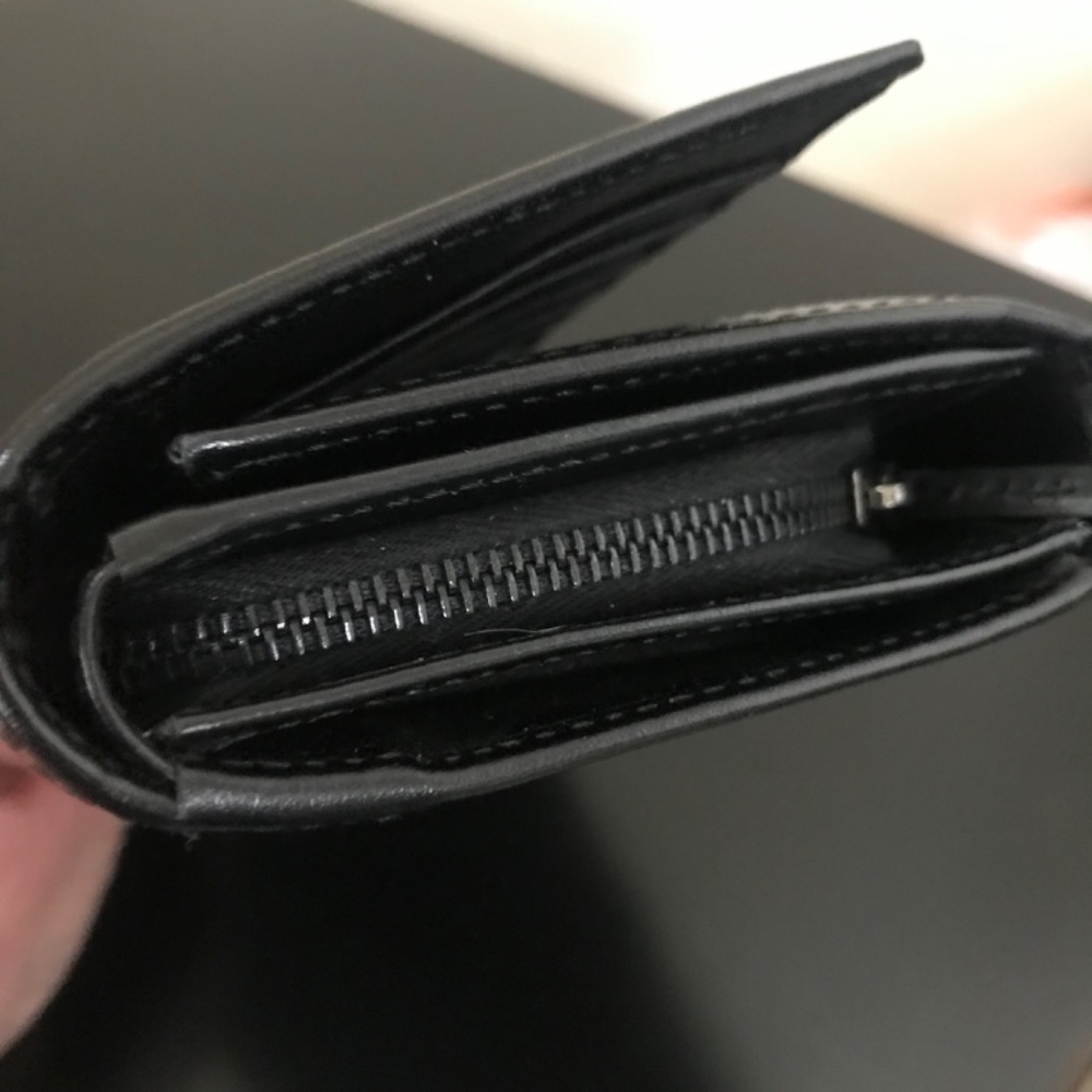 Authentic Fendi Zucca Black Wallet NWOT - Picture 3 of 11